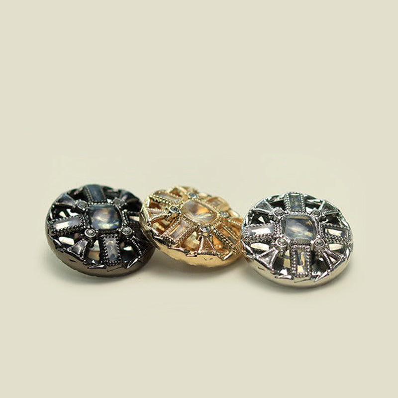 Drei runde Metallknöpfe mit Strass: Gun-Black, Gold und Silber