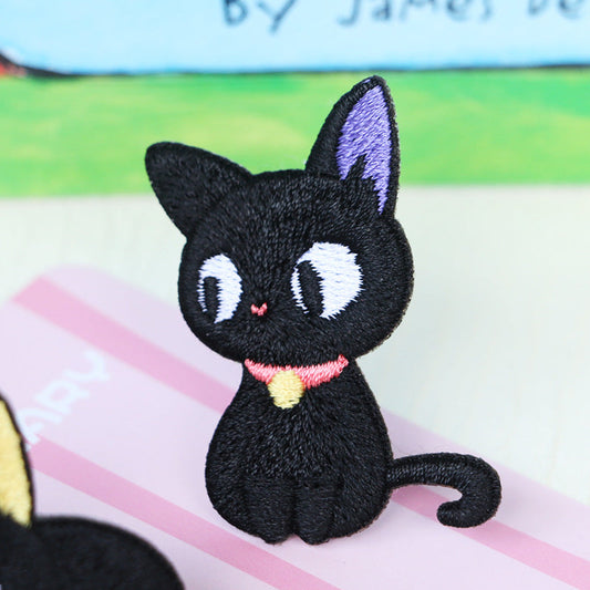 Adorable Big-Eyed & Black Cat Embroidered Patches 9pcs