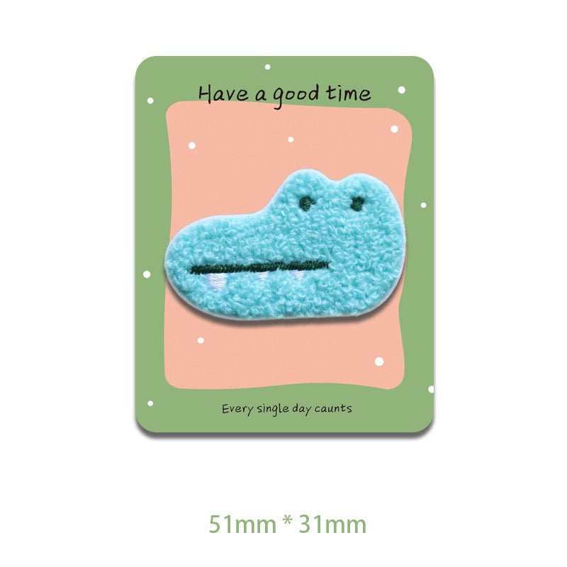Plüsch Tierkopf Patch, hellblau, bestickt mit Augen und langer Schnauze