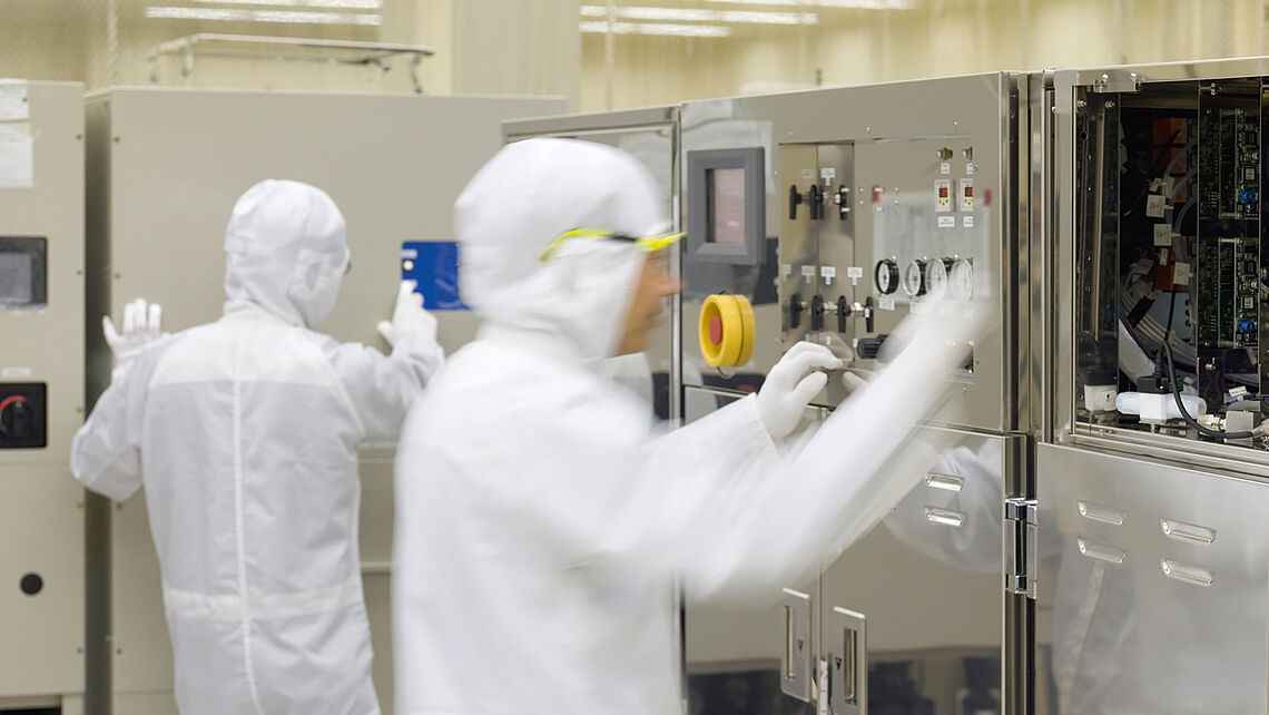 edding 8011 cleanroom marker 0.6mm fine nib black blue 2 Pack