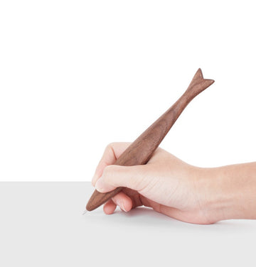 Black Walnut Wood Fish Pen – Gel Pen with Uni UMR-85 Refill 0.5mm