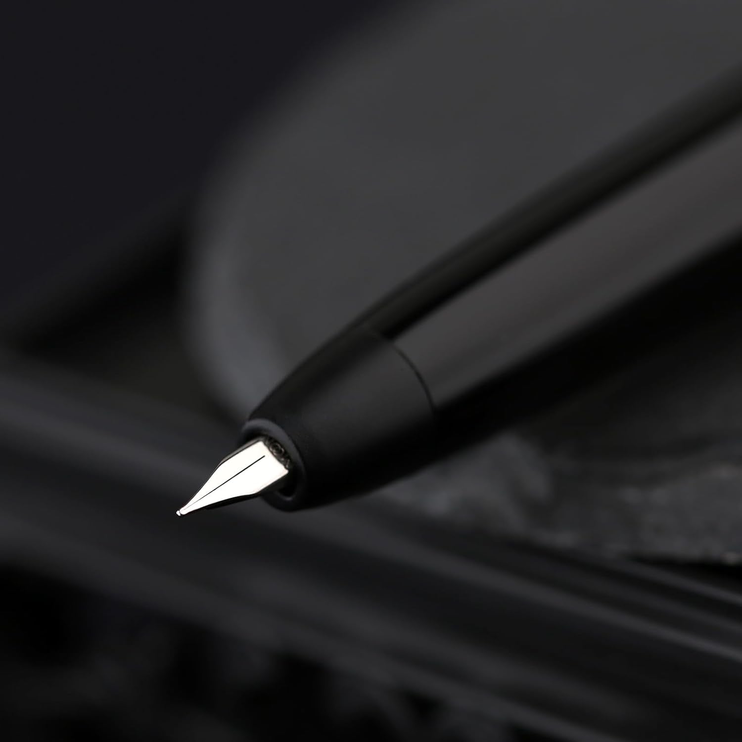 Majohn A3 Fountain Pen Retractable Extra Fine Nib with Converter Case Set