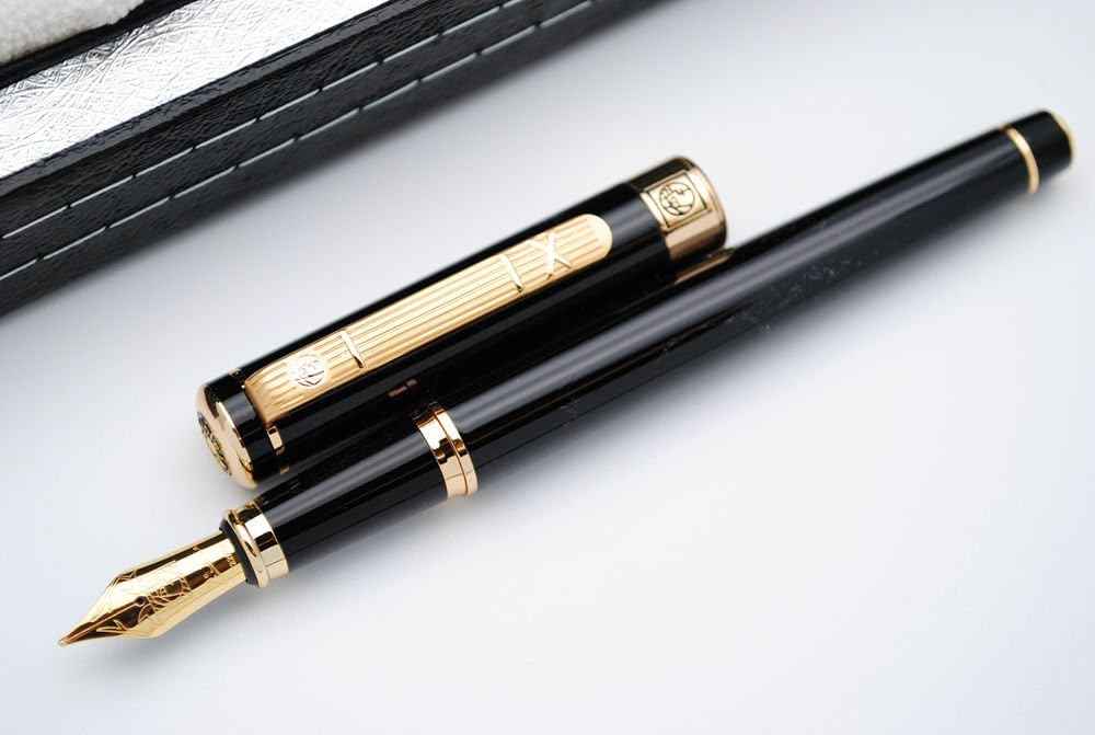 Picasso 902 Gentleman Füllfederhalter – Schwarz/gold, M-Feder, 137 Mm, In Originalbox Mit Konverter